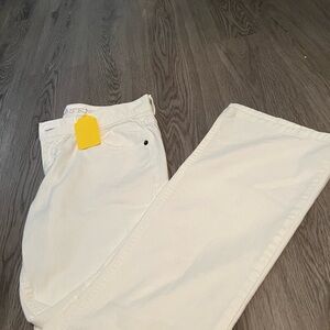 Lands End women’s White jean pants size 4 Petite